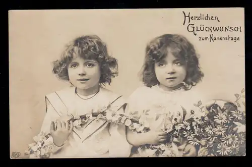 Félicitations pour les enfants-AK Fête des noms: Sœurs avec fleurs, 21.7.1909
