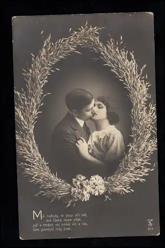 Liebes-AK: Sich küssendes Paar im Girlandenoval, HOHENMAUTH 26.10.1913