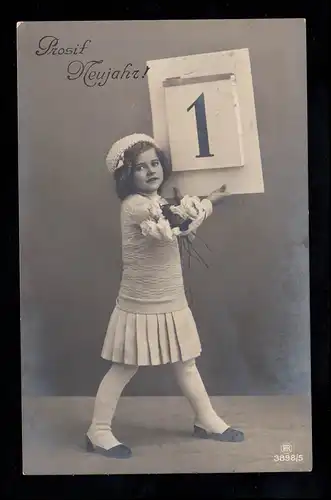 Foto-AK Neujahr: Mädchen mit Kalenderblatt 1. Januar, WETZLAR 31.12.1914