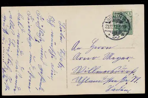 Photo AK Noël: femme souriante en manteau de fourrure avec cadeaux BERLIN 23.12.12