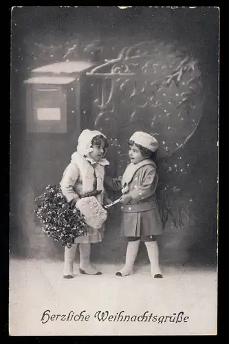 Photo AK Noël: Fille et garçon devant boîte aux lettres, inutilisé