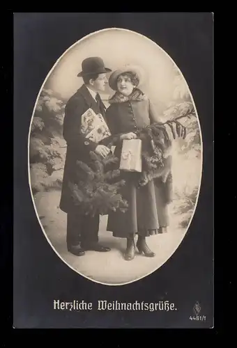 AK Weihnachten: Liebespaar mit Geschenken im Oval, RAVENSBURG Nr.1 28.12.1925 