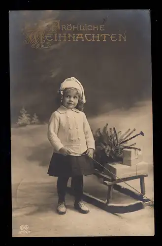 AK Weihnachten: Mädchen mit Schlitten voller Geschenke, HOHENKIRCHEN 24.12.1911