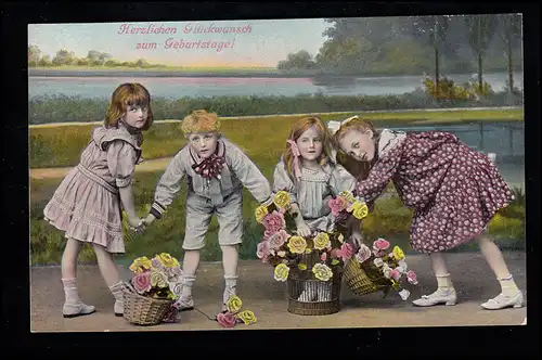 Enfants AK Trois enfants avec trois paniers de roses série 1683.5., non utilisé