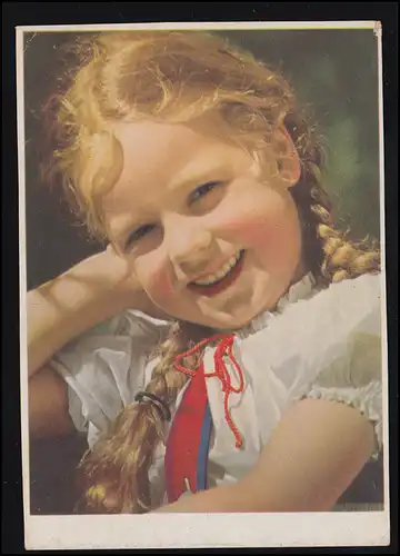 Enfants-AK fille souriante avec des couettes dans le costume, sans usage