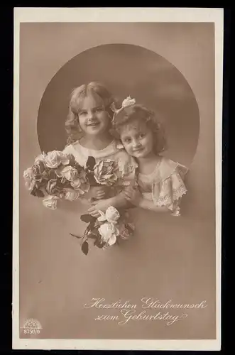 AK Glückwünsche Geburtstag: Zwei lächelnde Mädchen mit Rosen, DUISBURG 7.1.1918