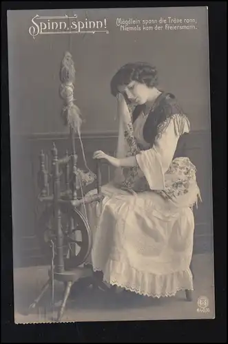 Liebes-AK Weinendes Mädchen am Spinnrad: Spinn, Spinn! STETTIN 14.6.1911