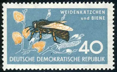 692 Naturschutz Honigbiene 40 Pf **