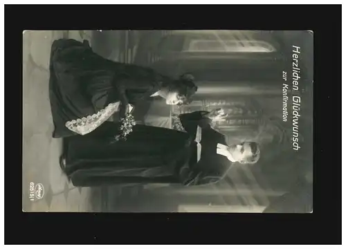 Konfirmation Mädchen kniet Segnung Bibel Glückwunsch, Niederweningen 19.3.1921