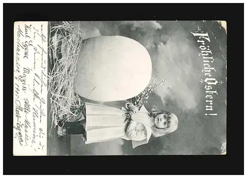 Ostern Fröhliche Mädchen mit Weidenzweigen neben riesigem Ei, Zebau 20.4.1905