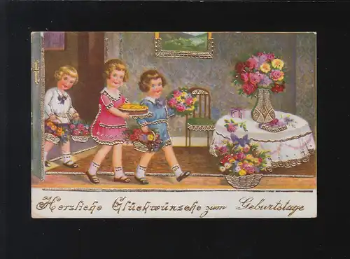 Mädchen bringen Kuchen und Blumen Sträuße, Glückwunsch Geburtstag, 18.10.1935