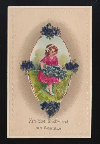 Fille apporte un bouquet de fleurs, violettes dans le cadre de Passepartout, marqué