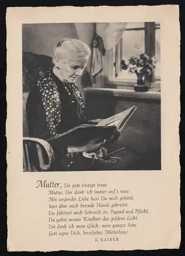 alte Frau am Fenster Fotoalbum Mutter, Du gute eihzige treue, Hannover 12.5.1950