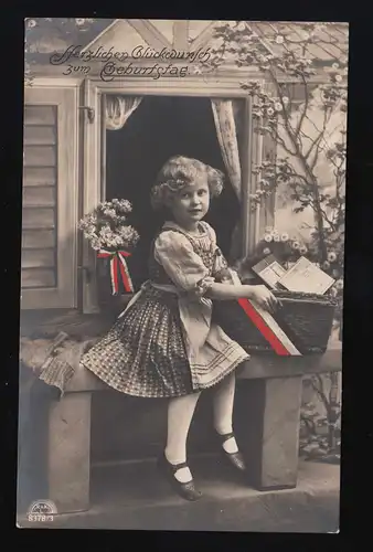 Mädchen Reichsfarben bringt Geschenke Glückwunsch Geburtstag, Remtengrün um 1900