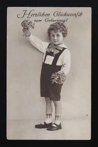 Junge in Latzhose Locken Blumen Geburtstag, Hindenburg (Oberschlesien) 19.7.1929
