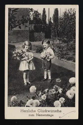 Junge & Mädchen im Garten hinterm Haus + Blumensträuße, Namenstag Wien 21.4.1940