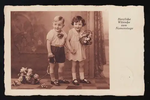 Foto Junge Mädchen Hand in Hand,  Blumen + Wünsche Namenstag, Iburg 18.11.1935 