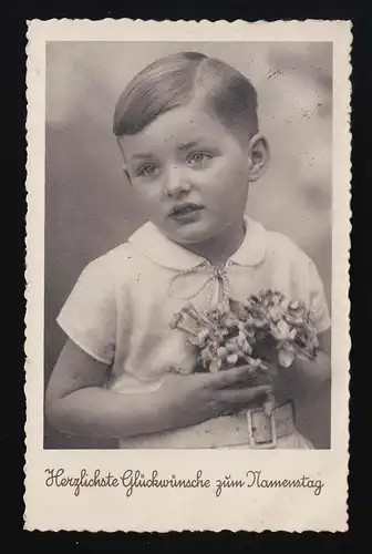 Foto AK, Kind hält Blumenstrauß, Glückwünsche zum Namenstag Salzburg 30.8.1940