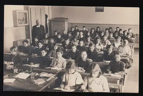 Foto AK Kinder Schule Schulklasse 1930, Klassenzimmer Lehrer, ungebraucht