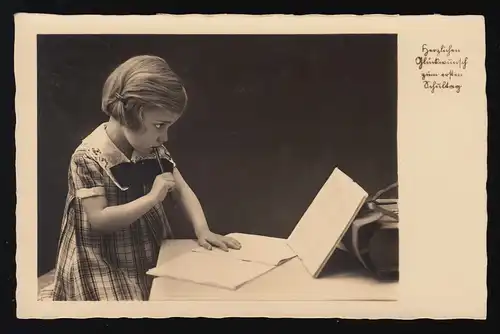 PH n° 653 Photo AK, Filles Robe école, cahier scolaire, scolarisation Glauchau 9.4.37