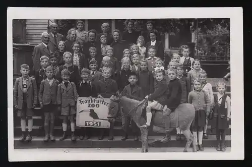 Photo AK Enfants, âne équitation classe scolaire visite du zoo de Francfort 1951, inutilisé