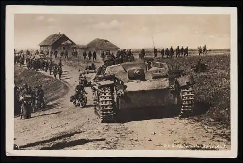 AK infanterie soutenu par des tireurs de tempête, rapporteur de guerre, Russie 2.8.43