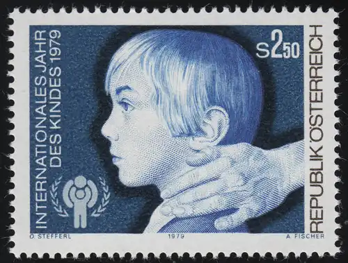 1597 Année internationale de l'enfant, enfant, main protectrice 2.50 S frais de port **