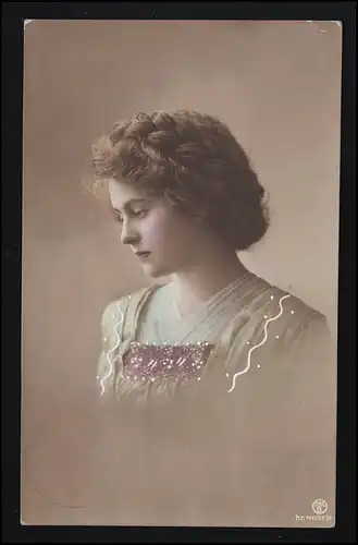 Photo AK P.M.B. 4637/5 triste jeune femme robe verte zimpkrone DRESDEN 12.9.15