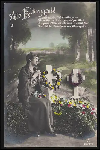 AK Deuil Sur la tombe des parents - Prière femme avec des croix de tombeau de fleurs, inutilisé