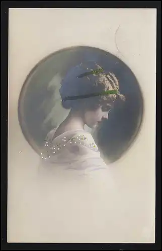 Foto-AK Frau mit grünem Kopfschmuck, BERLIN S 42 - 15.3.1911 nach Rixdorf