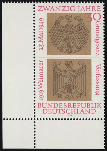 585 Grundgesezt / Verfassung ** Ecke u.l.