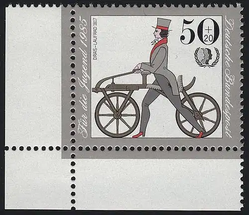 1242 Jeunes Bicyclettes historiques 50+20 Pf ** Coin et l.