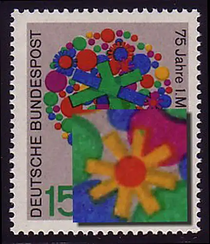 475I 1er mai 1965 avec PLF I tache verte en haut de la fleur jaune, champ 22, **
