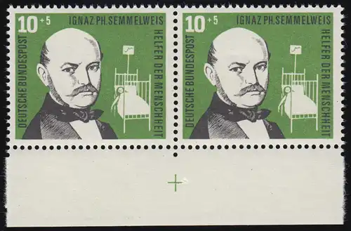 244 Soins des enfants 10+5 Pf ** Passer-croix, couple en bas