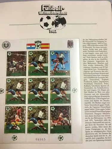 Fußball-WM 1982 Spanien, Sammlung in drei Vordruckbindern nach Borek-Abo **/Bf.