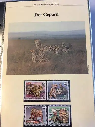 WWF Motiv Bedrohte Tiere, 2 Ringbinder mit über 200 Seiten, ** - Brief - MK