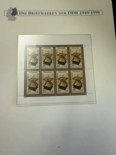 DDR 1976-1990 im zwei SF-Vordruck-Ringbindern aus Borek-Abo, postfrisch **