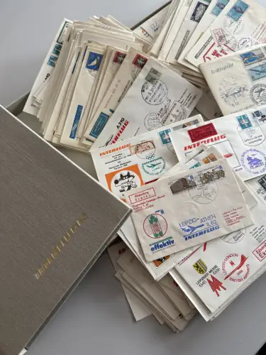 DDR INTERFLUG zwei offizielle Boxen mit über 250 Erstflugbriefen ab 50er Jahre