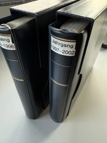 Bund 1993-2002 in zwei KABE Bicollect-Vordruck-Ringbindern, ** / O