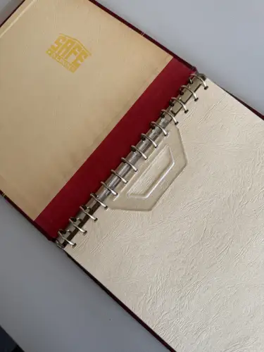 Berlin 1948-1959 Teilsammlung im roten SAFE-Dual-Vordruckringbinder, * / **