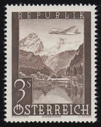 825 Flugzeug über Landschaft/ Gebäude, Schiederweiher /Oberösterreich, 3 S, **
