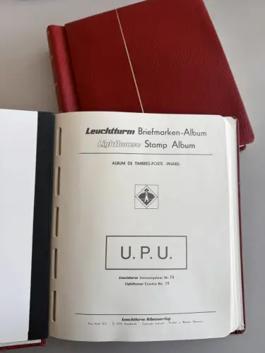 100 Jahre Weltpostverein UPU - zwei Bände, ca. 180 Seiten, mit Briefmarken **