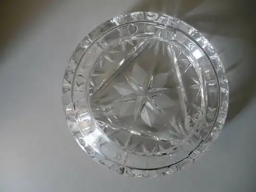 Schöner Aschenbecher Glas Kristall rund
