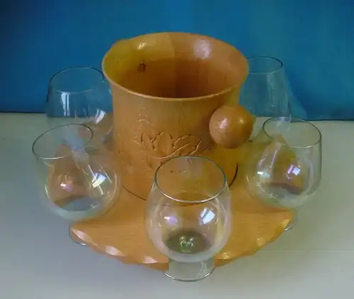 6 Weingläser in Holzständer mit Flaschenhalter Design Kult 1960er DDR