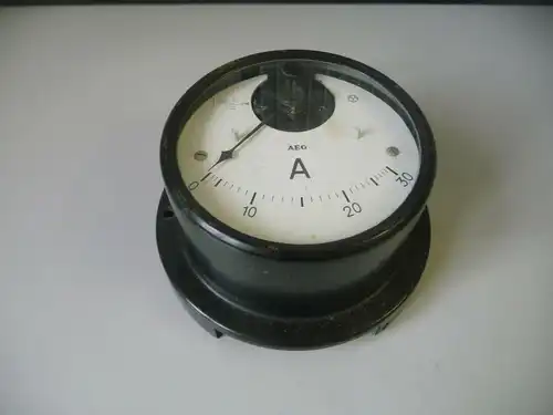 Altes Einbauinstrument Meßgerät AEG Amperemeter Wehrmacht?