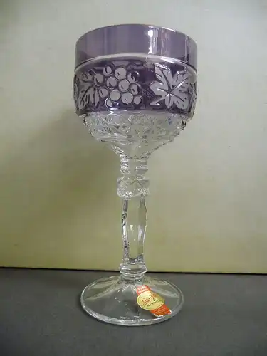 Römer Weinglas violett Trauben-Motiv / Annahütte Bleikristall