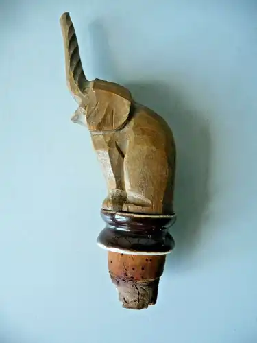 Zierkorken mit Holzfigur Elefant