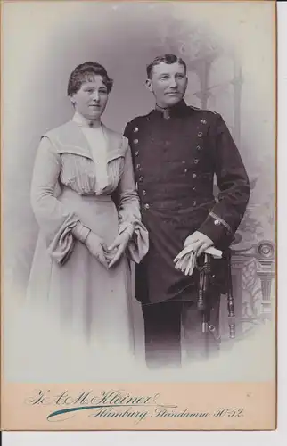 Orig. Foto Kabinettkarte CDV Ehepaar Soldat mit Frau Doppelporträt Hamburg
