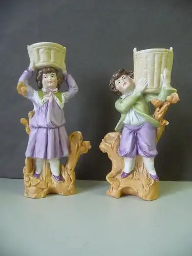 2 x Porzellanfigur zum Bepflanzen Paar Junge und Mädchen mit Körben