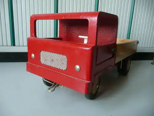 Altes Holzspielzeug Laster LKW Lastwagen Kipplader Holzauto